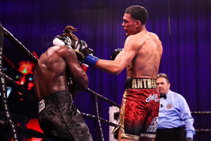 benavidez-ellis-fight (43)