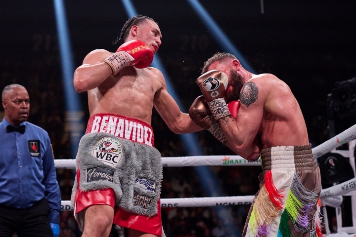 benavidez-plant-fight (11)