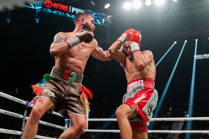 benavidez-plant-fight-hafaey (12)