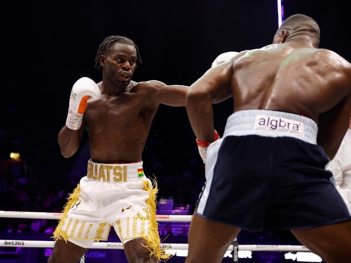 buatsi-azeez-fight (13)