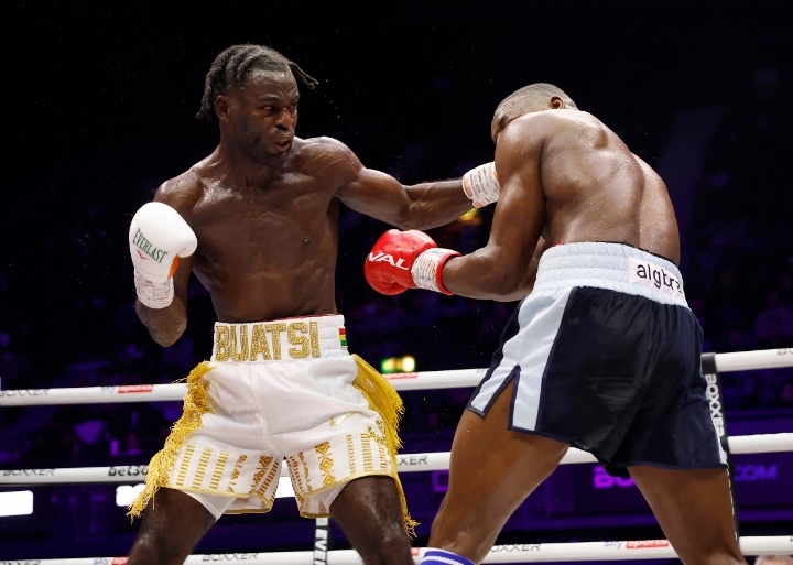 buatsi-azeez-fight (25)