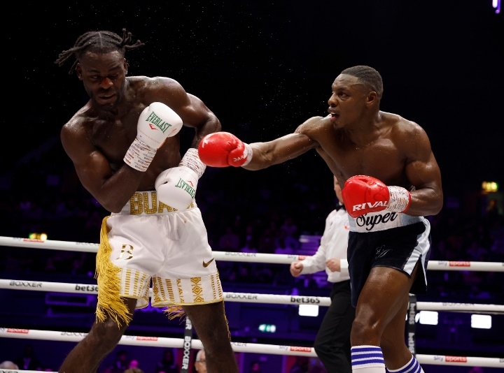 buatsi-azeez-fight (28)