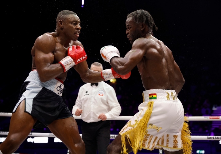 buatsi-azeez-fight (57)