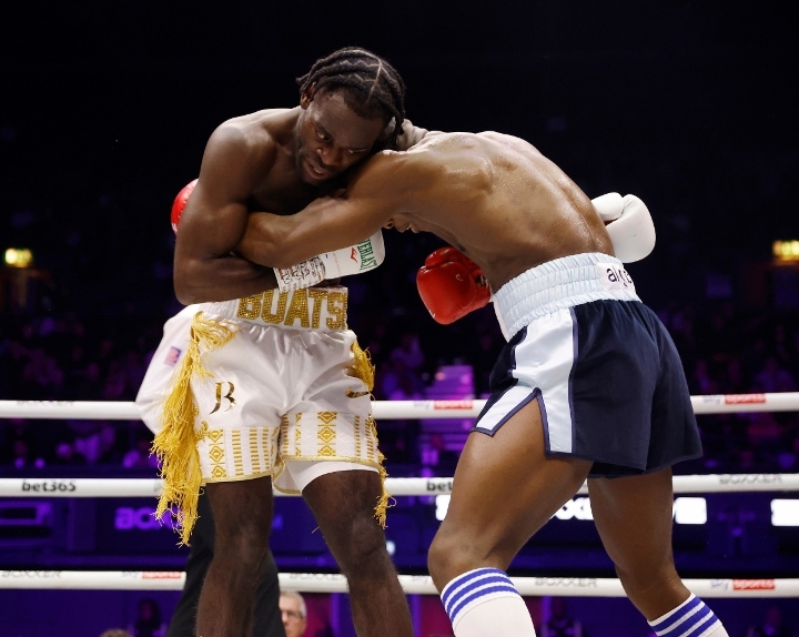 buatsi-azeez-fight (6)