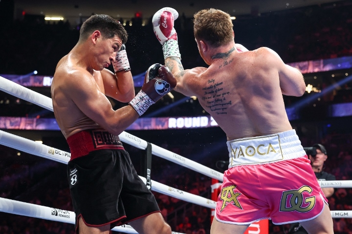 canelo-bivol-fight (14)