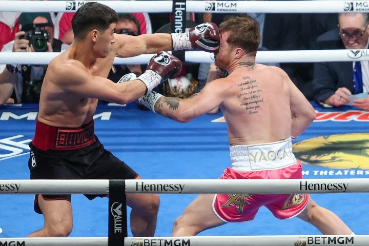 canelo-bivol-fight (77)