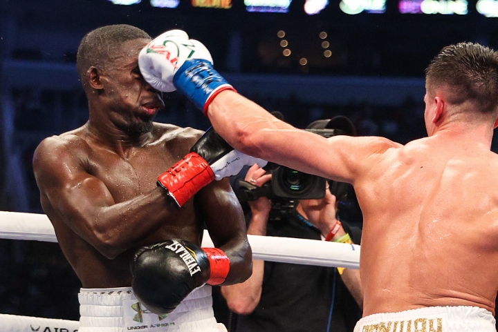 cissokho-conway-fight (18)