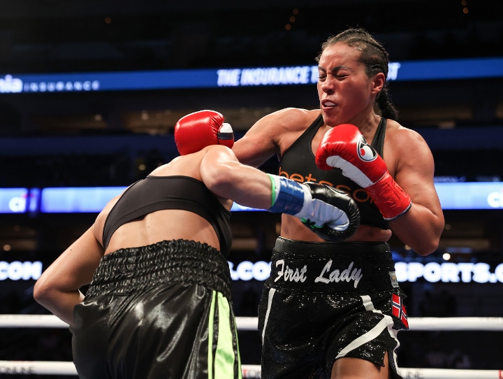 mccaskill-braekhus-fight (12)