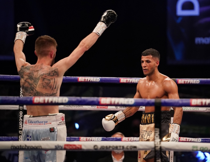 yafai-cunningham-fight (25)