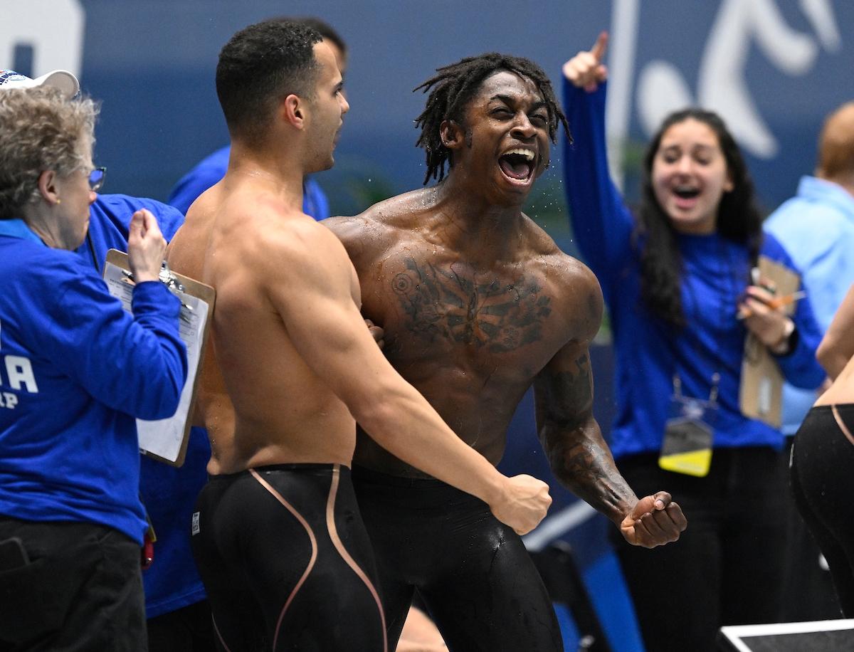 UIndy men's swim and dive