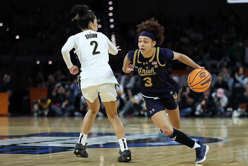 Hannah Hildago records triple-double to upset Vanderbilt 67-64 in the Sweet 16